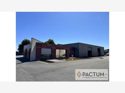 Local d'activité indépendant de 940 m² sur terrain