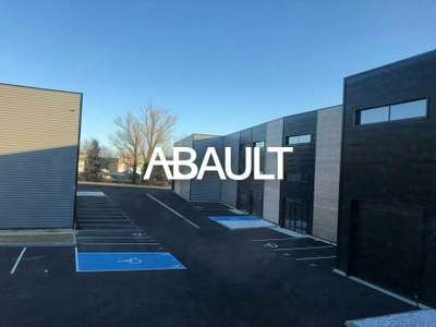 Local d'activité neuf  886m² à vendre à Bouloc 