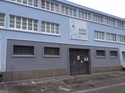 Local commercial / Entrepôt à vendre - 550 m2