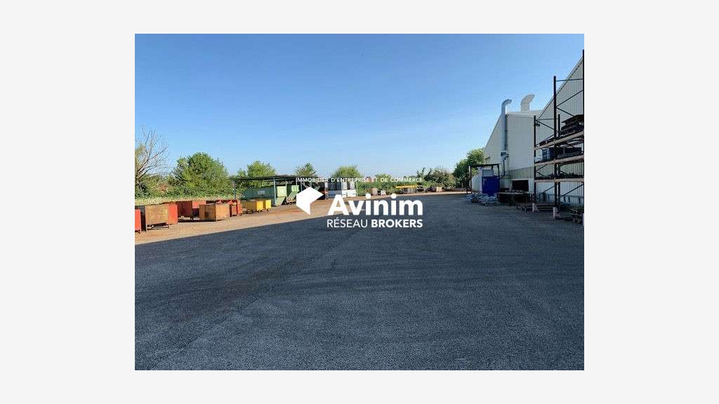Vente locaux industriels 3386m² à Bourg-en-Bresse