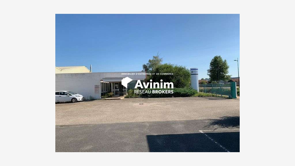 Vente locaux industriels 3386m² à Bourg-en-Bresse