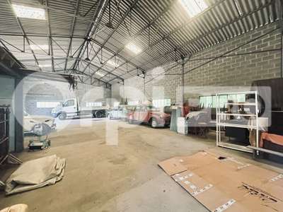 Entrepôt à vendre à Boussac