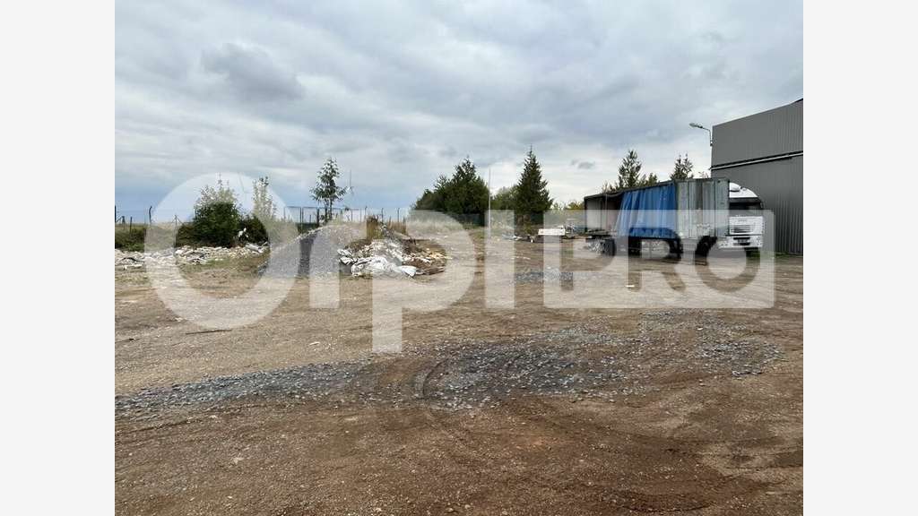 A vendre local activité 3000m² sur 1 ha Nord-Oise