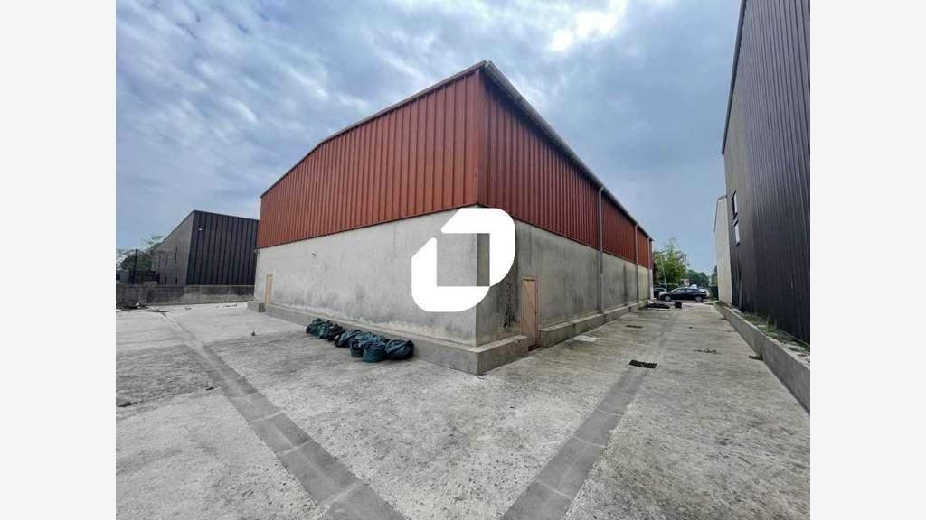 Vente Local d'activité 560m² Brie comte robert