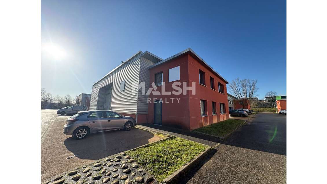 Local mixte récent 276m² à vendre  à Brignais A450