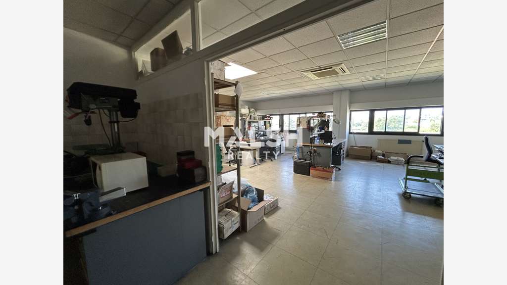 Local mixte bureaux et atelier à Brignais 2000
