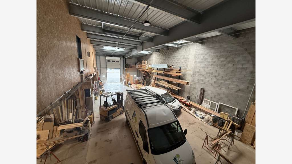 Vente cellule d'activités 495m² à Bruz