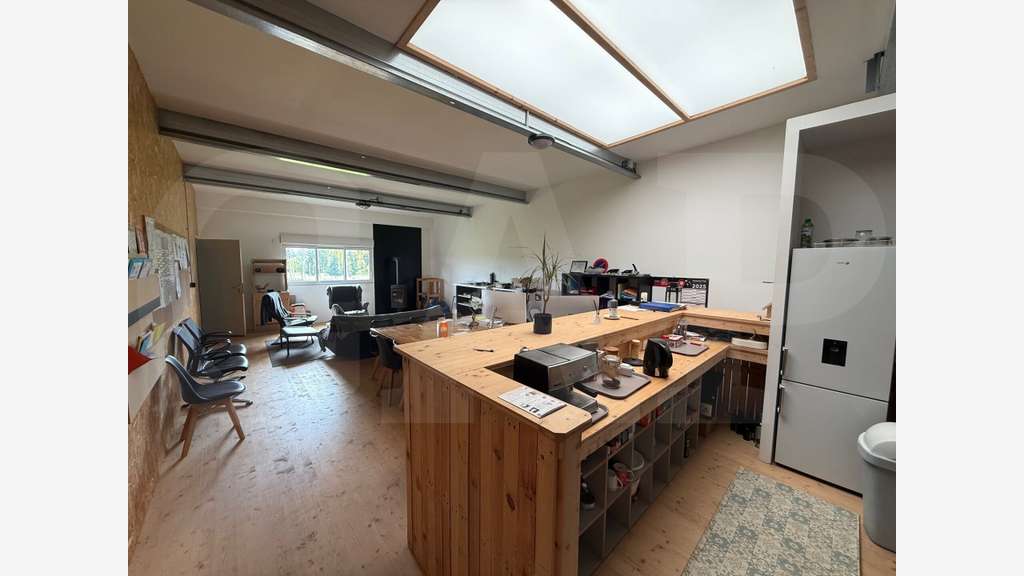 Vente cellule d'activités 495m² à Bruz