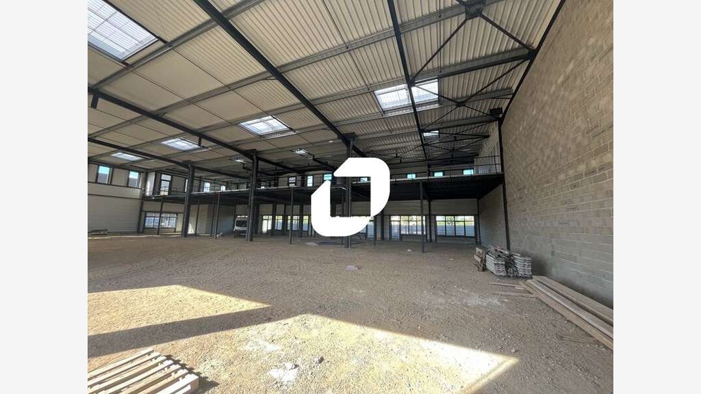 Vente Local d'activité 350m² Buchelay
