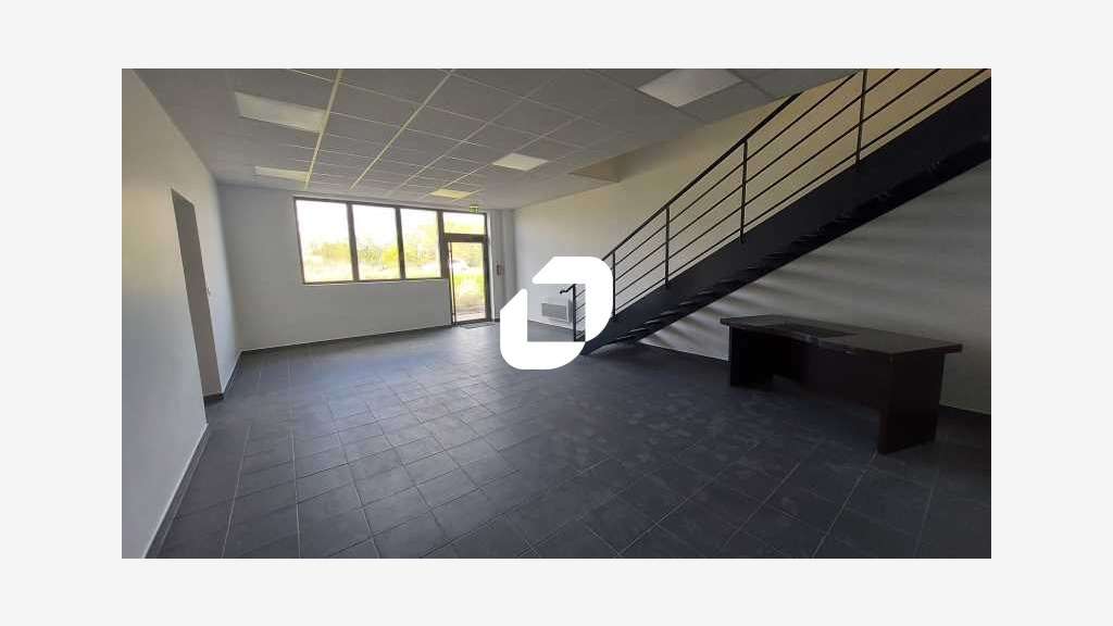 Vente Local d'activité 350m² Buchelay