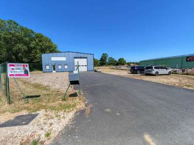 Vente Locaux d'activités - Entrepôts à Buzançais