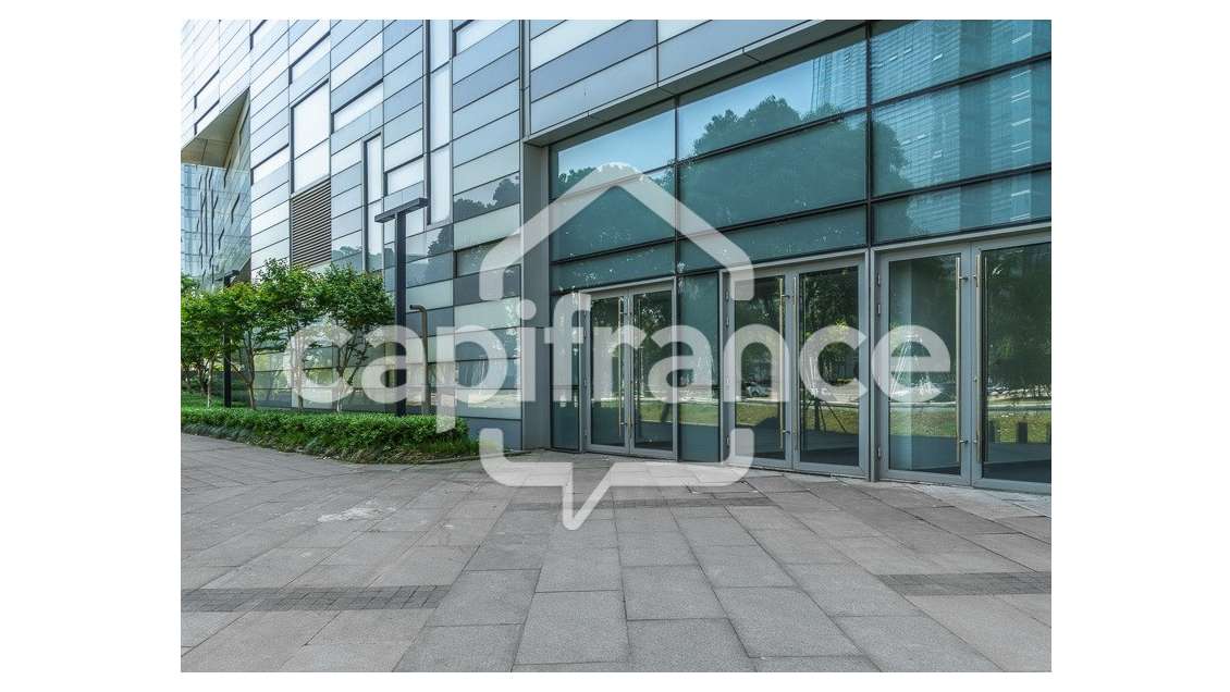 Vente local commercial 275m² à Cabestany