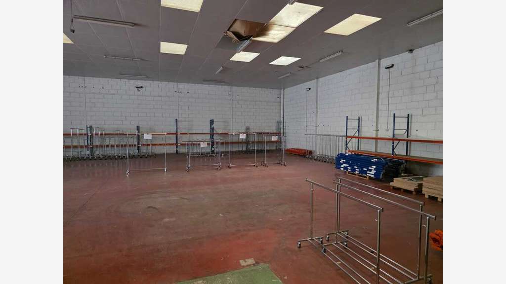 Magnifique bâtiment de 3 600 m² - Grand potentiel