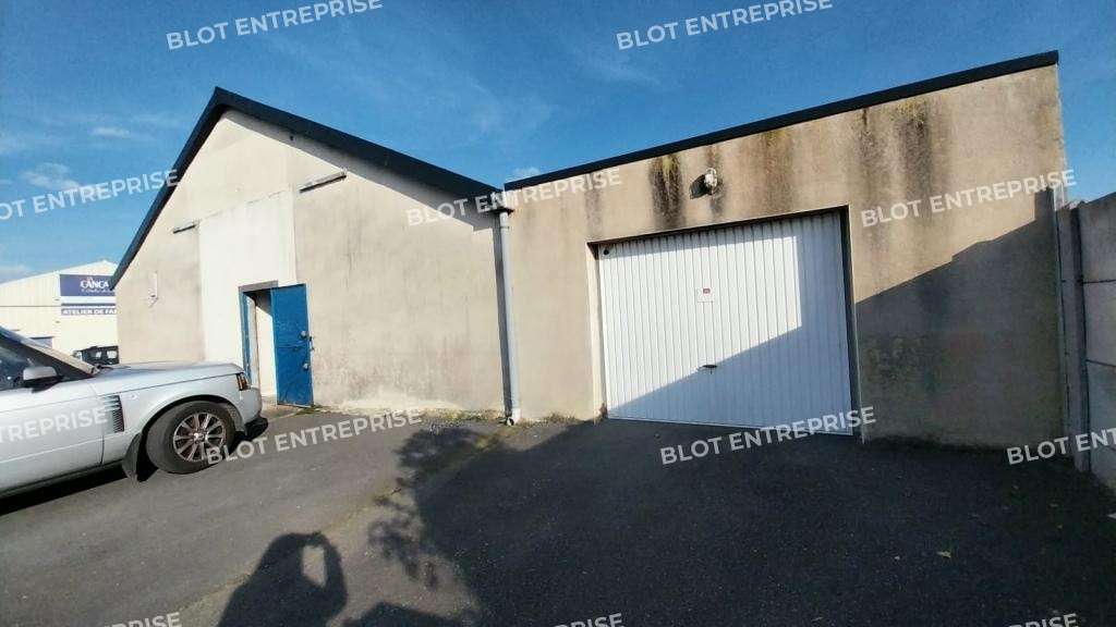 AV local d'activités poissonnerie 230m² à Cancale