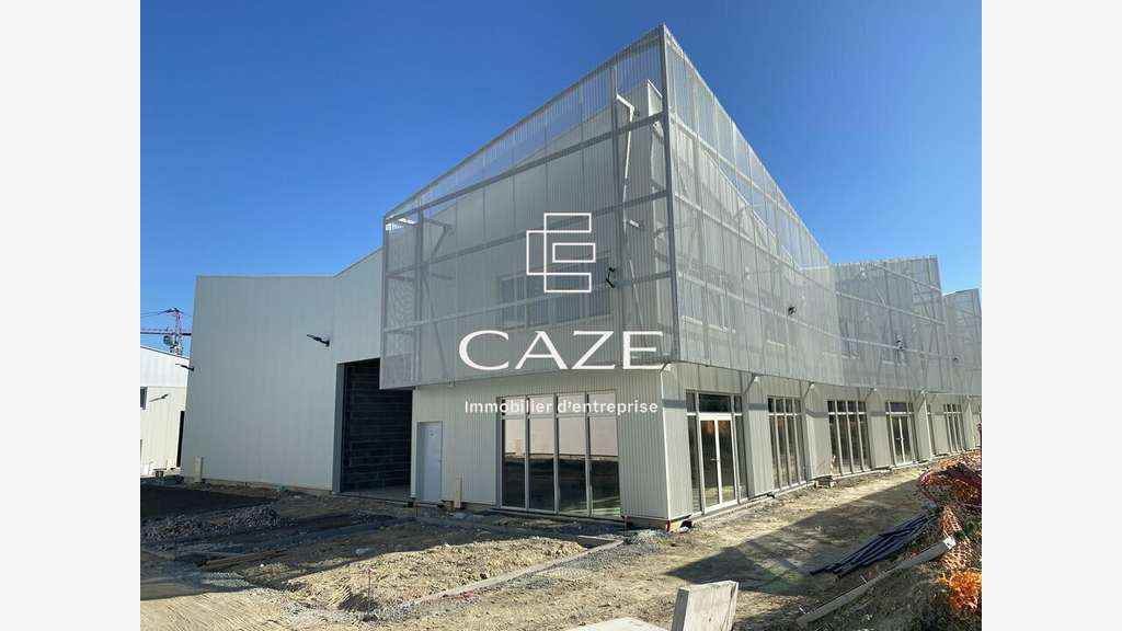 Locaux dès 90m² à vendre proche A10 Carbon-Blanc