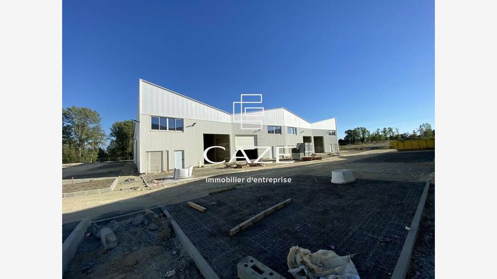 Locaux dès 90m² à vendre proche A10 Carbon-Blanc