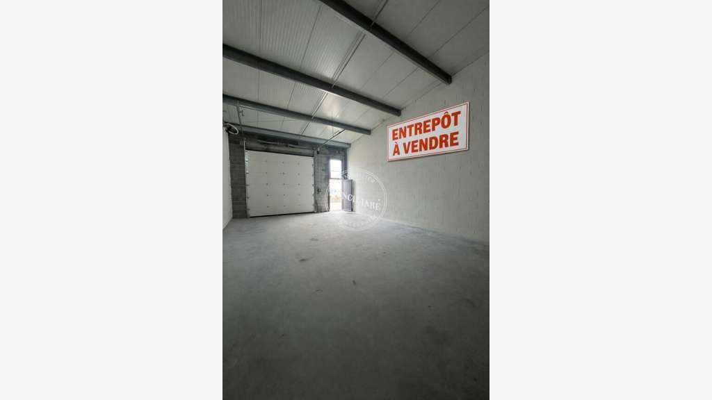 Vente entrepôt neuf 143m² à Castanet Tolosan