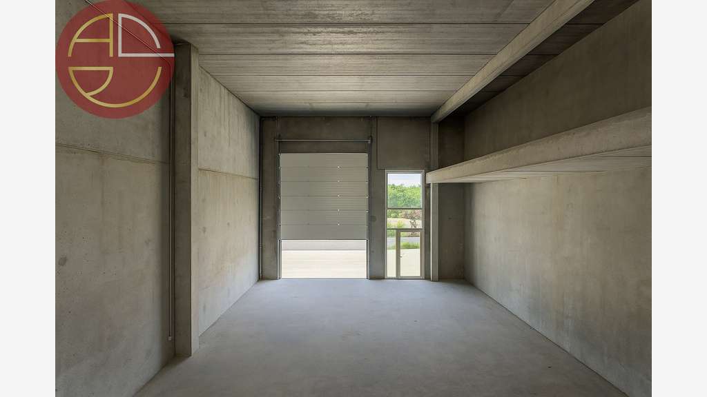 Vente petit entrepôt 110m² à Castanet Tolosan
