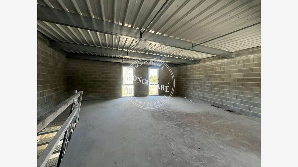 Vente local d'activités 118m² za Castanet Tolosan