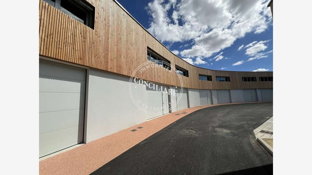 Vente local d'activités 264 m2 - Castanet Tolosan