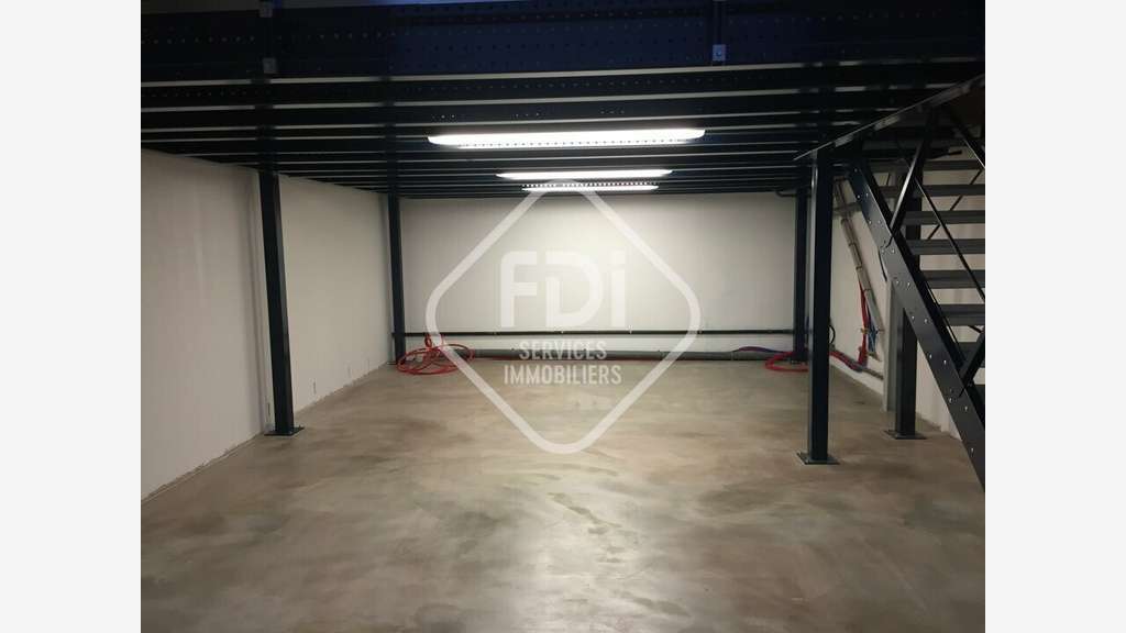 Vente local d'activité 90m² à Castelnau-le-Lez