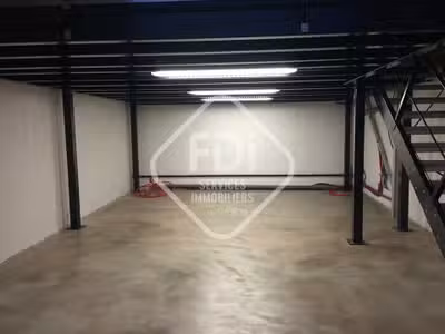 Vente local d'activité 90m² à Castelnau-le-Lez