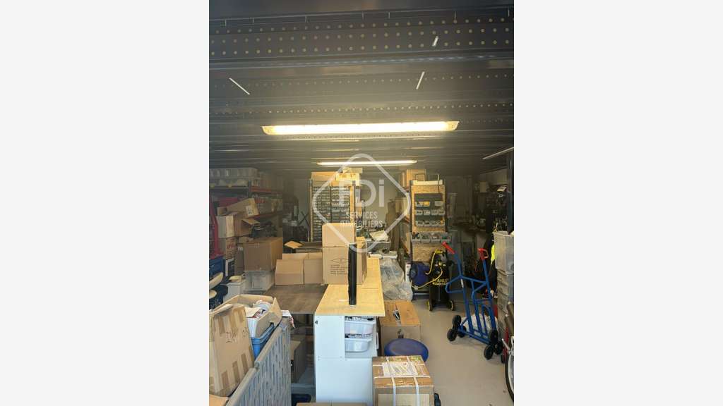 Vente local d'activité 90m² à Castelnau-le-Lez