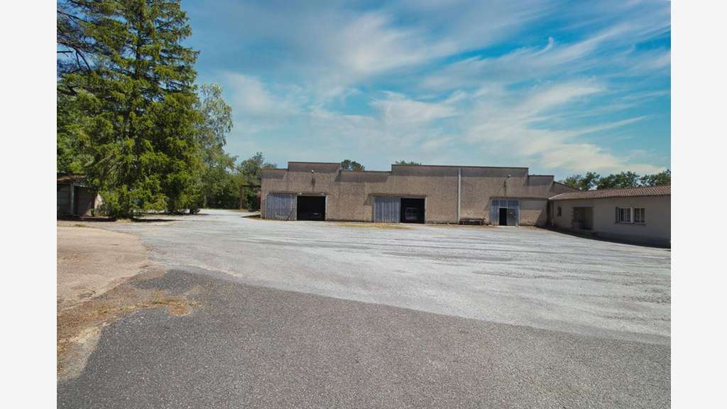 Local d'activité sur 3,6 hectares à Castres