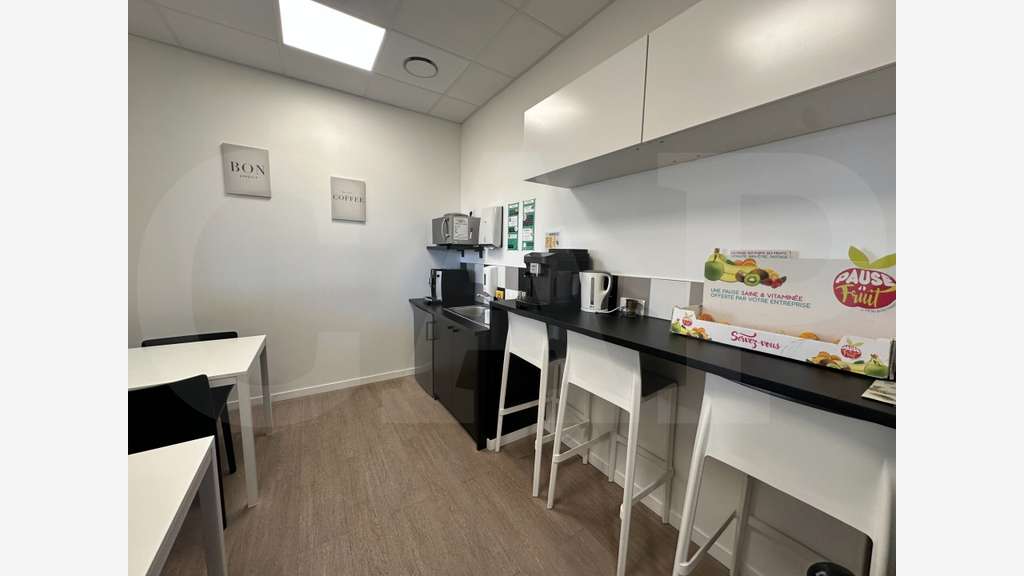 A vendre local 369m² Ecopôle Sud Est Rennes