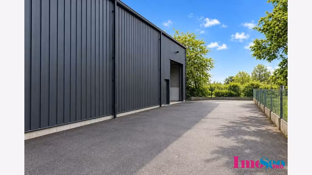 Entrepôt de 150m² à vendre en ZA à Cestas