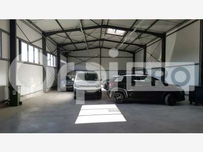 Local d'activité 1375m² à vendre zone UX Ceyzériat
