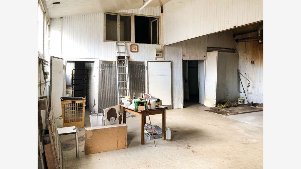Vente local commercial de 450m² en centre Challans