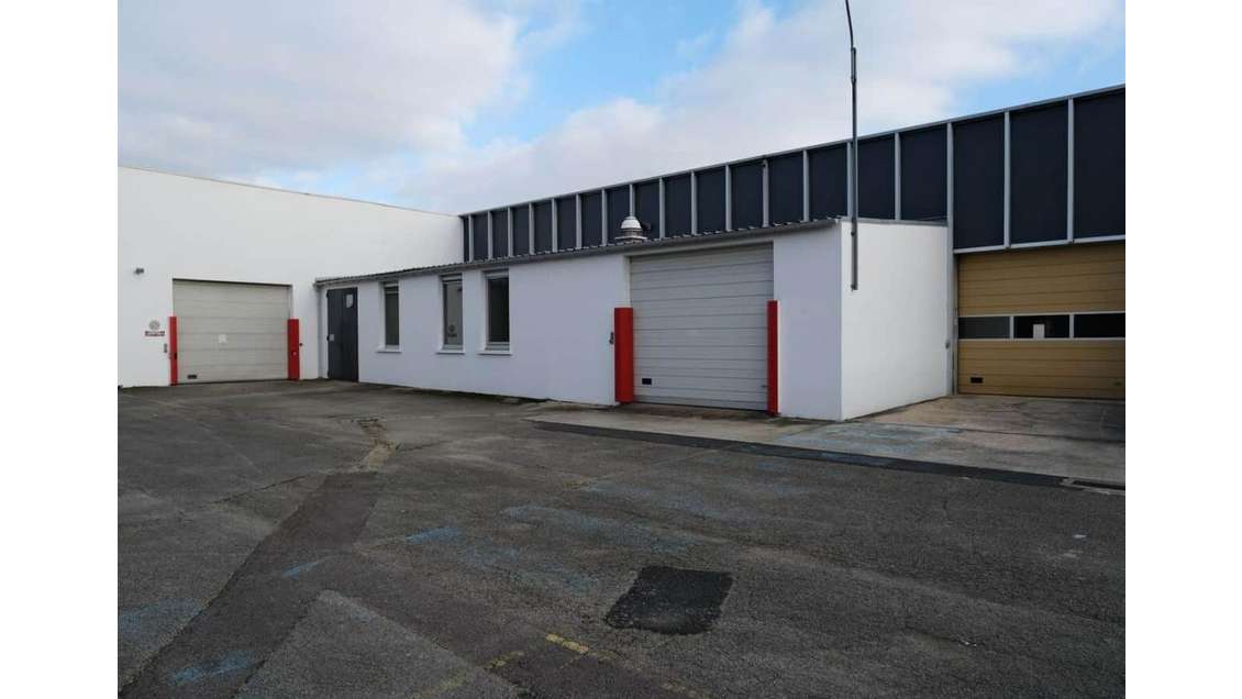 À vendre entrepôt 6635m² à Châlons-en-Champagne