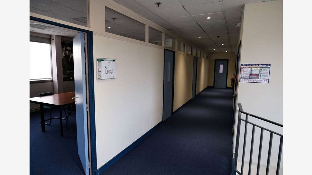 À vendre entrepôt 6635m² à Châlons-en-Champagne