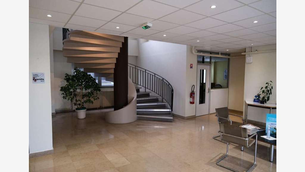À vendre entrepôt 6635m² à Châlons-en-Champagne