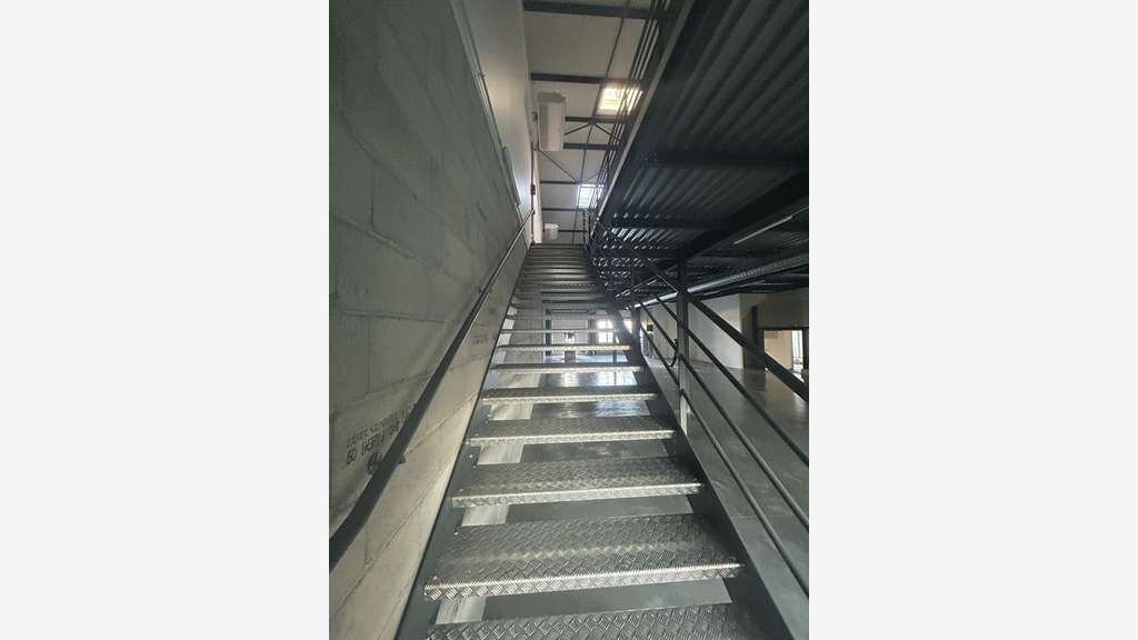 Vente local d'activité 1256m² Chambéry zone Bissy