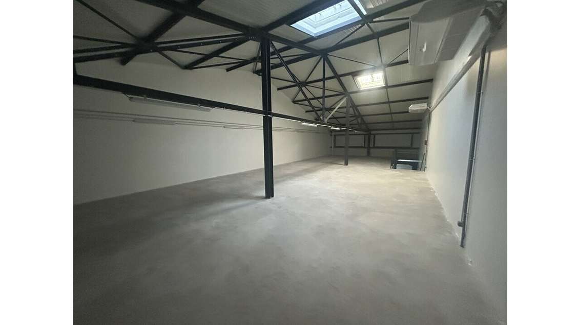 Vente local d'activité 1256m² Chambéry zone Bissy