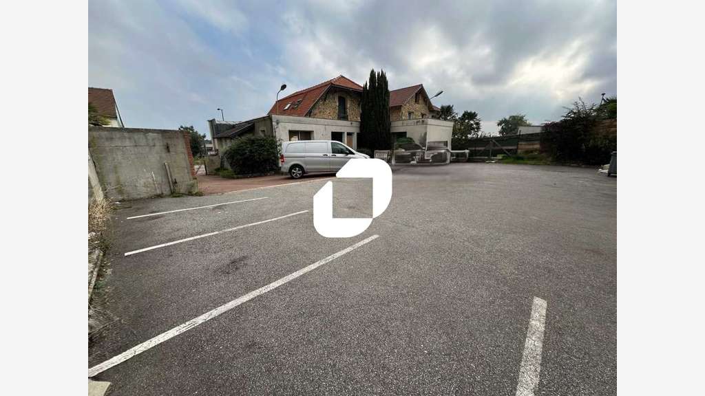 Vente Local d'activité 474m² Chambourcy