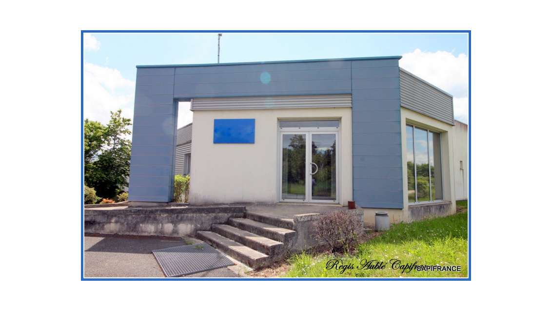 A vendre bâtiment d'activité récent 866m² à Changé