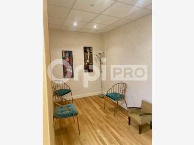 Local professionnel 111m² à vendre Chantilly