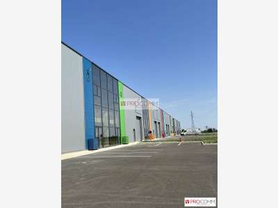 Local commercial 600m² à vendre à Chartres