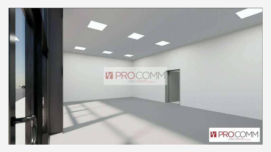 Local commercial 600m² à vendre à Chartres