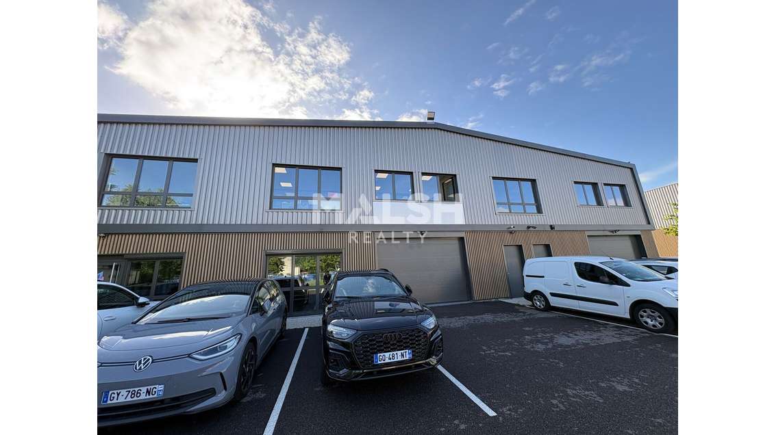 Local mixte très récent Activités & Bureaux am