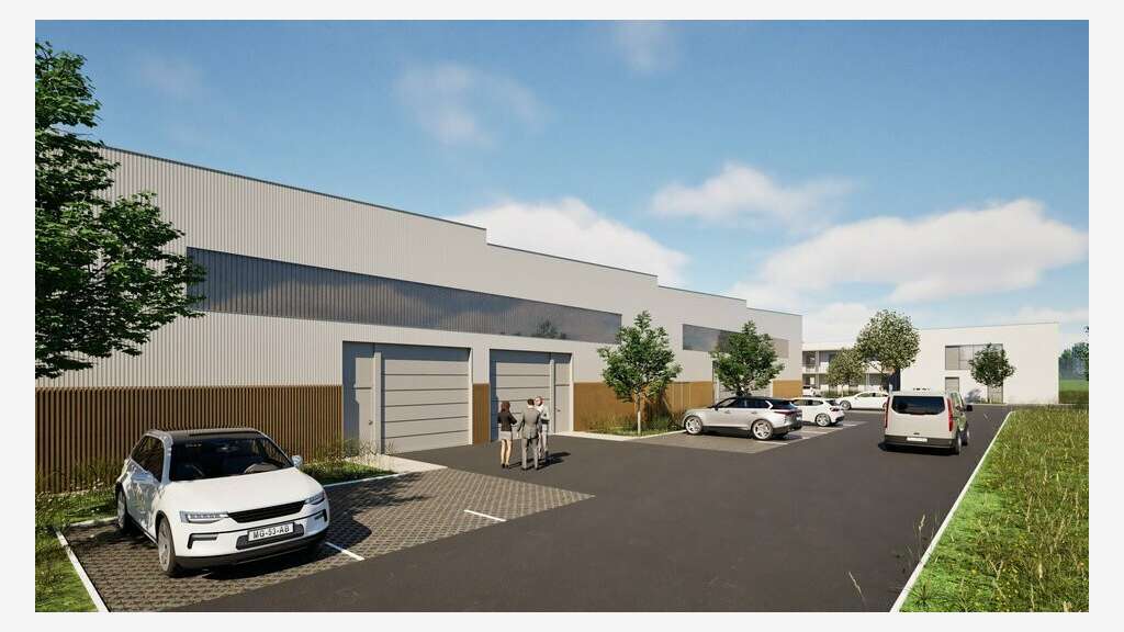 Local d'activités 1760m² à vendre à Châteaubernard