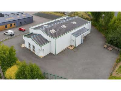 Vente Locaux d'activités - Entrepôts à Châteaubourg