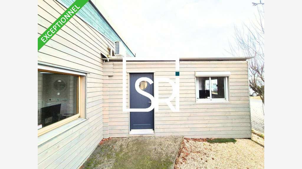 Bâtiment indépendant 576m² à vendre à Châteaugay