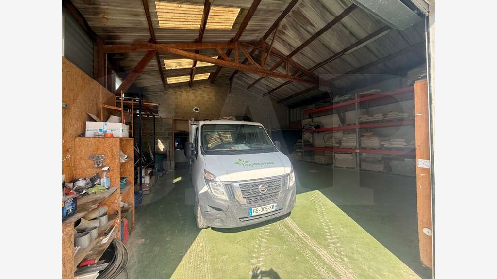 Bâtiment d’activités 511m² à vendre à Châteaugiron