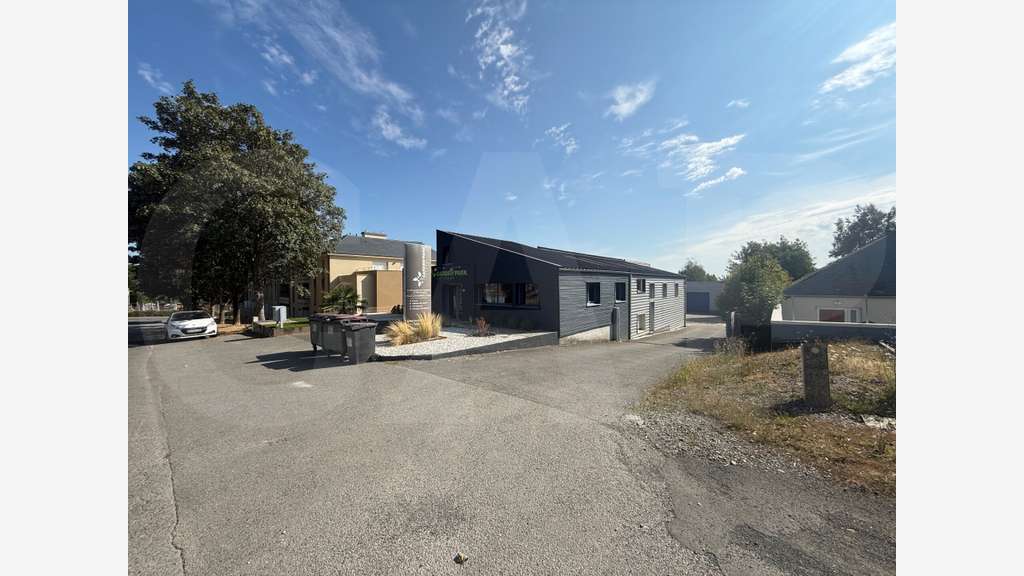 Bâtiment d’activités 511m² à vendre à Châteaugiron