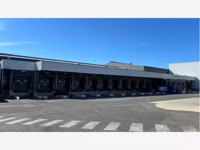 À vendre entrepôt 7 356m² à Châteauneuf-sur-Loire