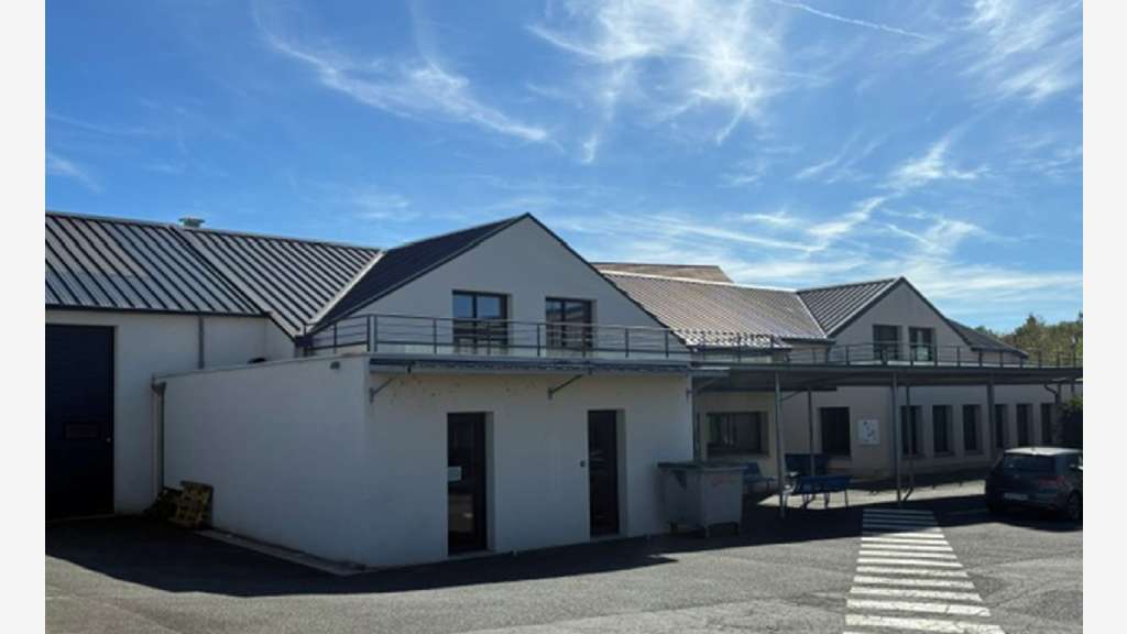 À vendre entrepôt 7 356m² à Châteauneuf-sur-Loire